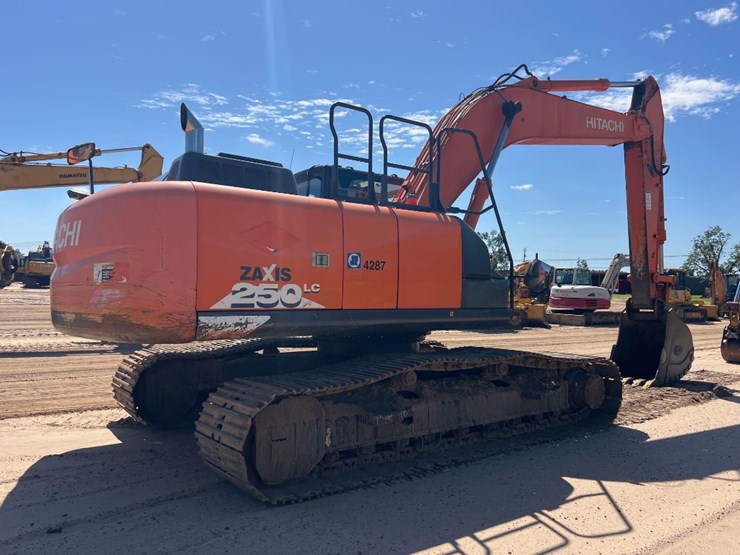 hitachi-zaxis-250lc-6n-excavator-image-4