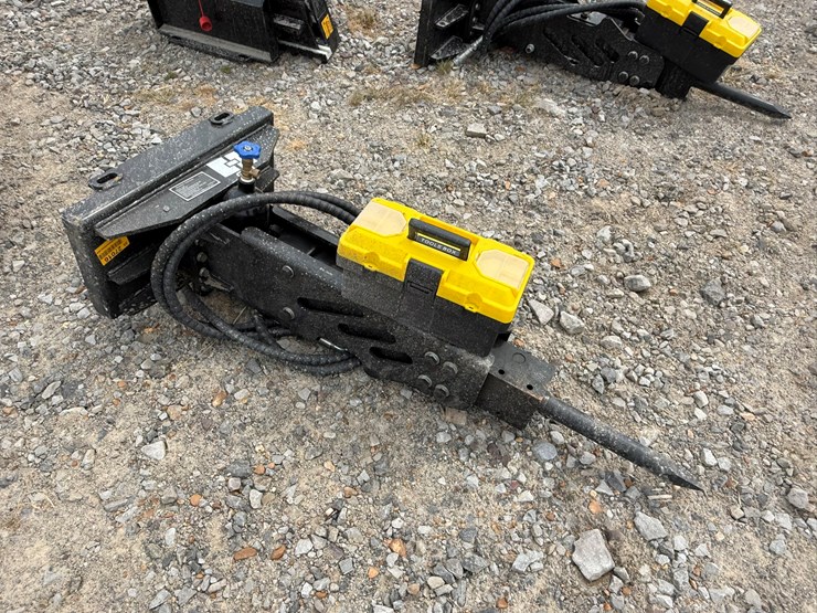 #230-•-#27016-•-unused-giyi-gy-p45-mini-skid-steer-breaker-psc452507148-image-4