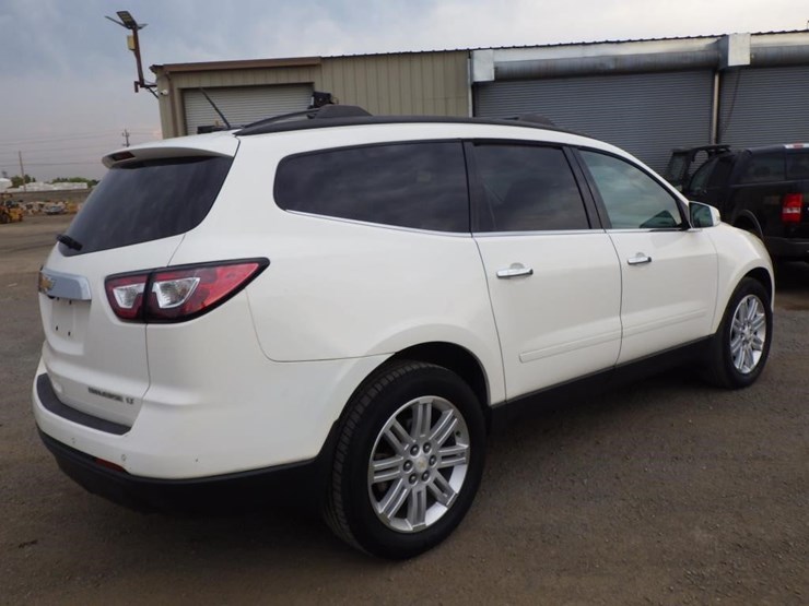 2014-chevrolet-traverse-image-3