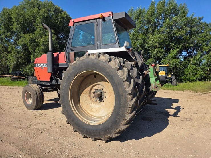 1984-case-ih-2394-image-16