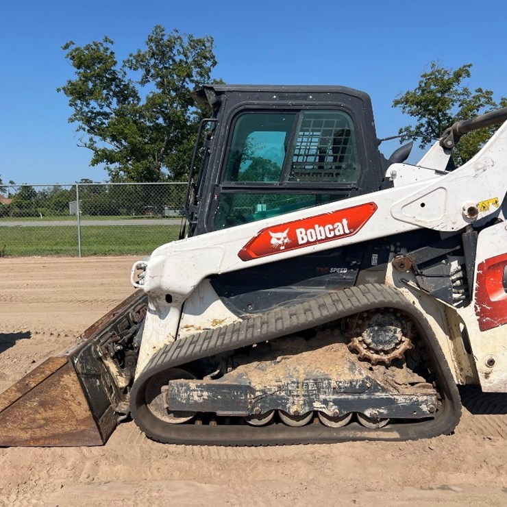 2021 BOBCAT T64
