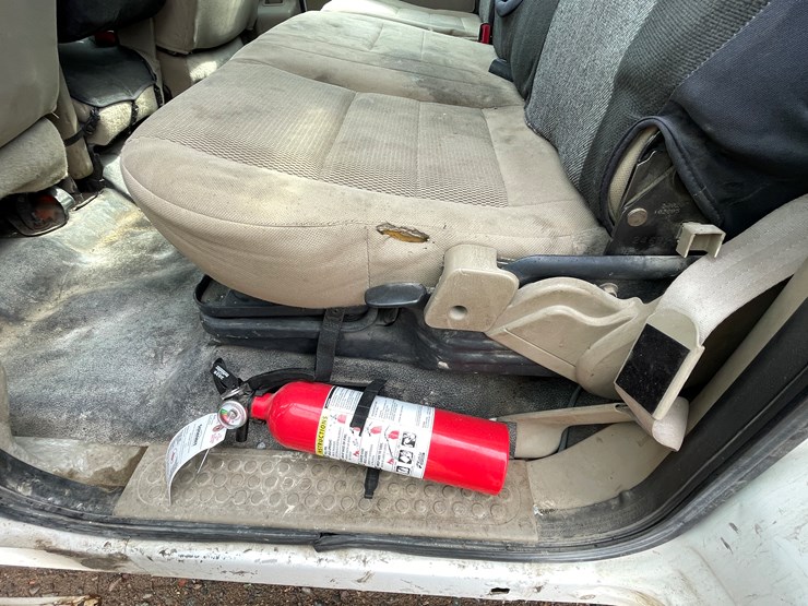 2005-ford-f350-image-38