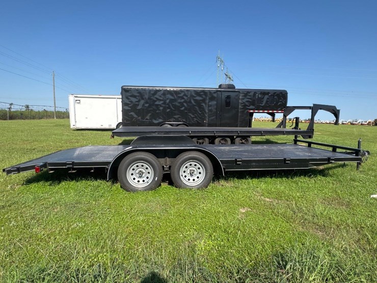 2025-max-built-82"-x-20'-trailer-image-2