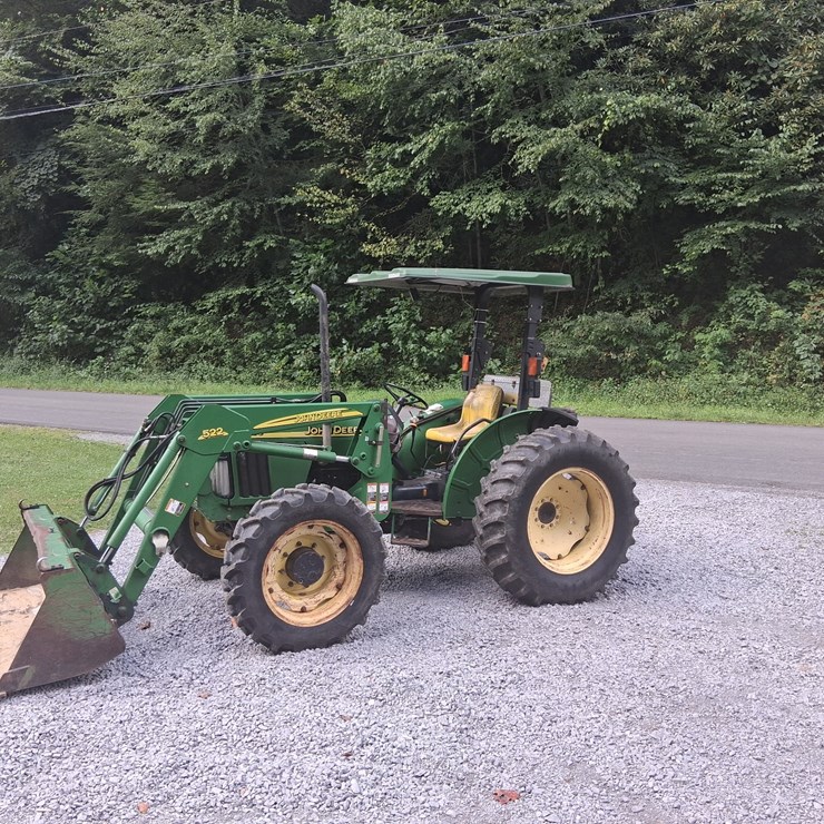 #16 • JOHN DEERE TRACTOR