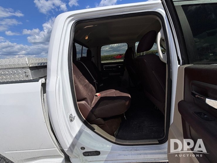 2016-dodge-ram-2500-image-55
