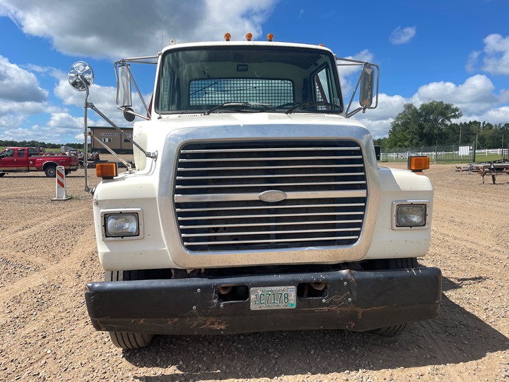 #2118-•-1997-ford-flatbed-truck-(has-mn-title)-image-8