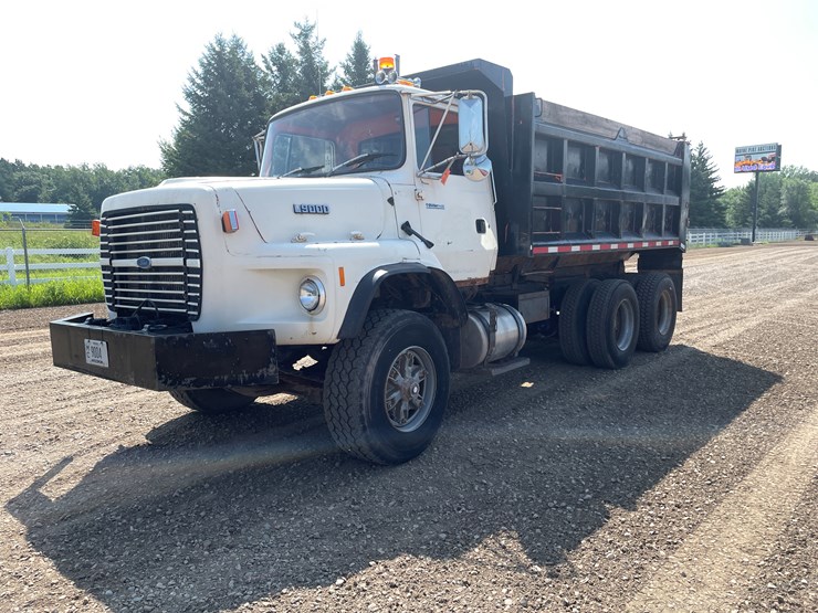 #2051-•-1994-ford-dump-truck-(has-wi-title)-image-1