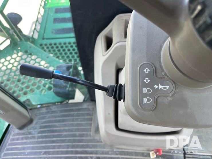 2014-john-deere-r4038-image-80