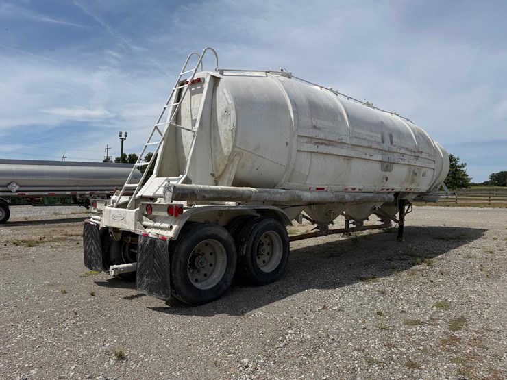 1978-butler-tanker-image-4