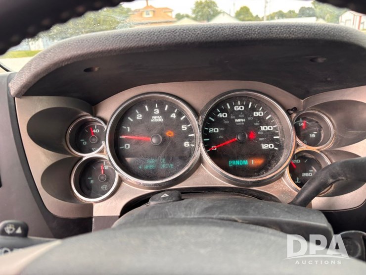2011-chevrolet-2500hd-image-78