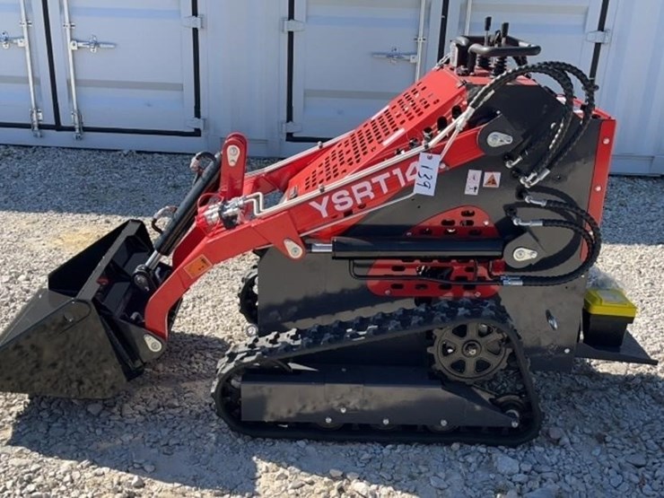 2025-agt-ysrt14-mini-skid-steer-image-1