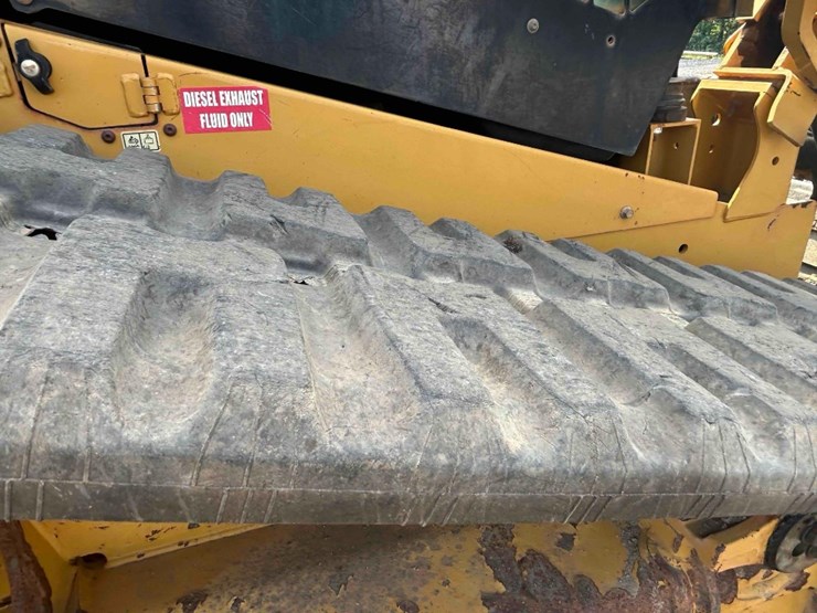 2017-caterpillar-299d2-image-18