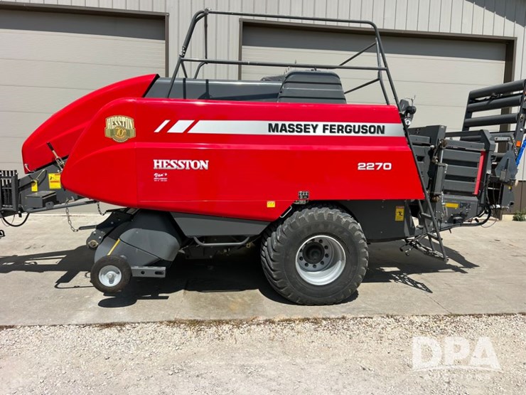 2017-massey-ferguson-2270-image-1