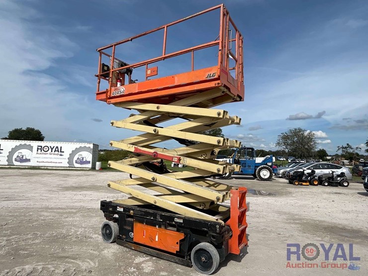 2018-jlg-4045r-image-3