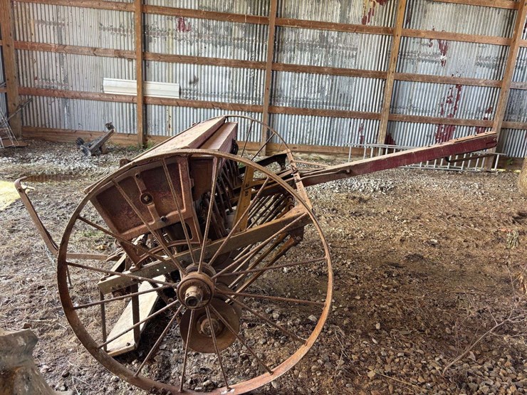 superior-7ft-grain-drill-image-3