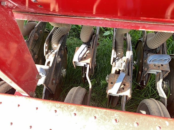 case-ih-5100-image-11