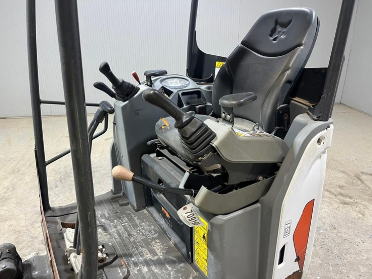 2018-bobcat-e20-image-26