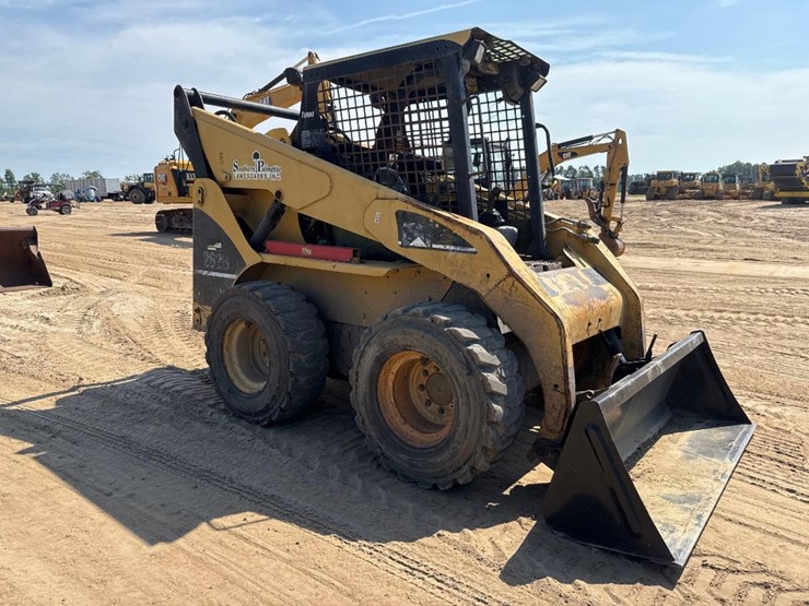 2004-caterpillar-262b-image-4