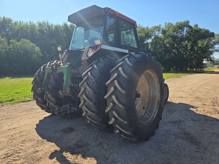 1984-case-ih-2394-image-12