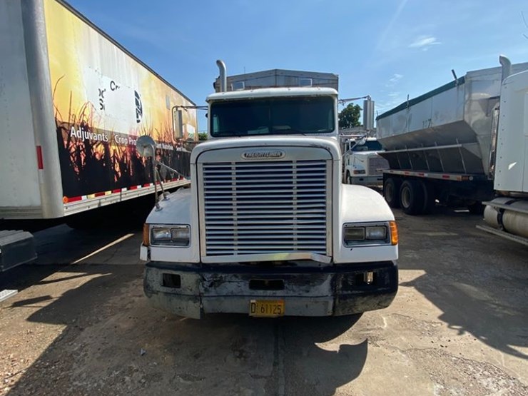 1998-freightliner-dry-tender-truck-(pz13844,-unit-28643)-image-3