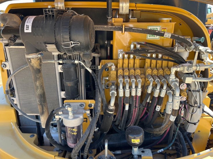 2019-caterpillar-305e2-cr-image-27