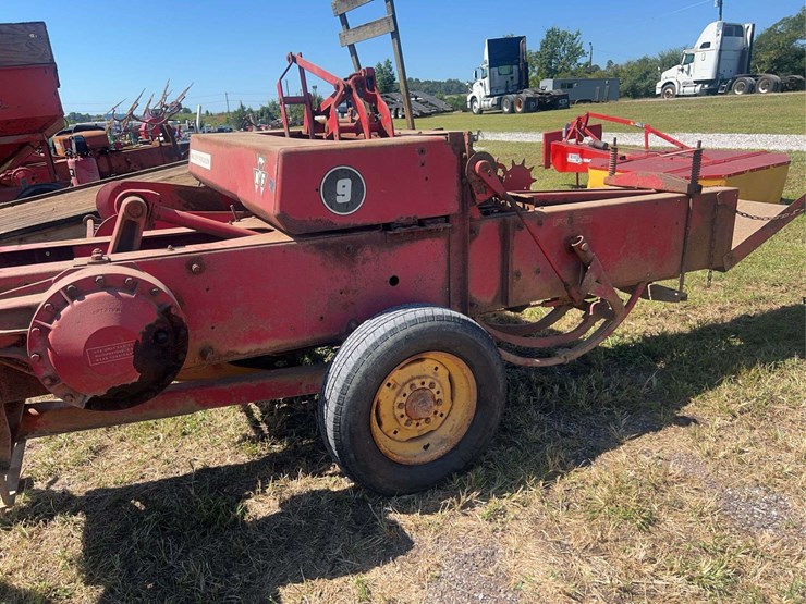 massey-ferguson-9-image-2
