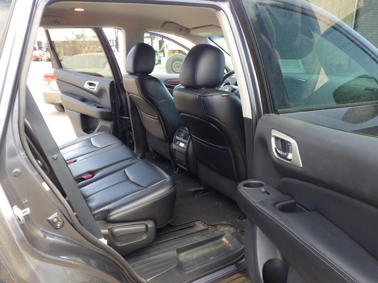 2014-nissan-rogue-image-8