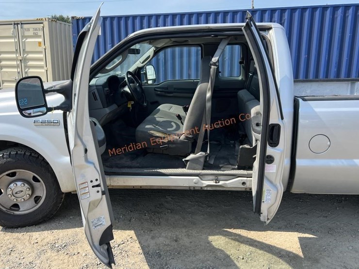 2006-ford-f250-xl-image-21