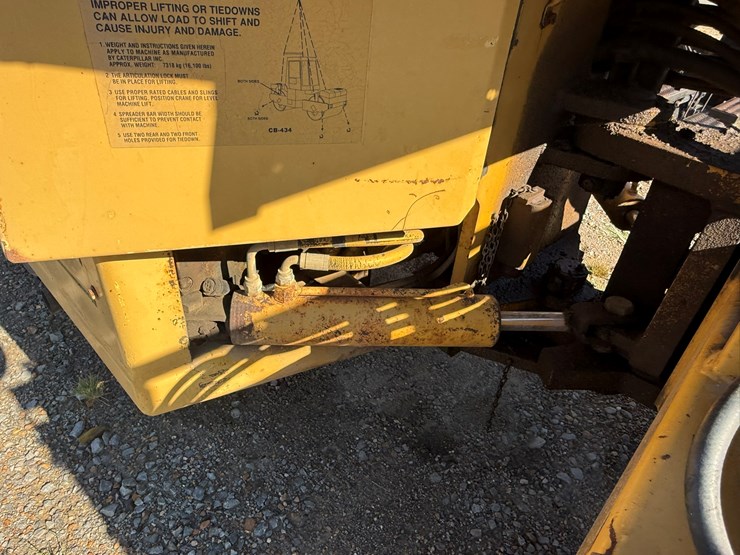 caterpillar-cb-434-image-26