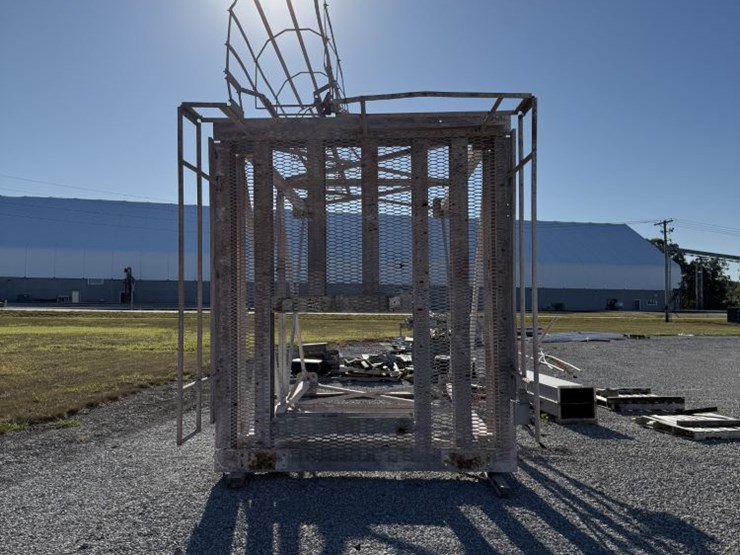 super-structure-tower-(pz13858)-image-2
