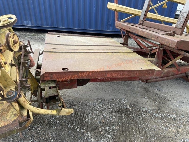 new-holland-1002-image-18