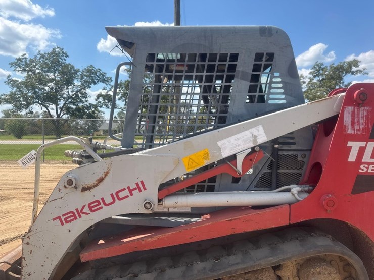 takeuchi-tl230-image-16