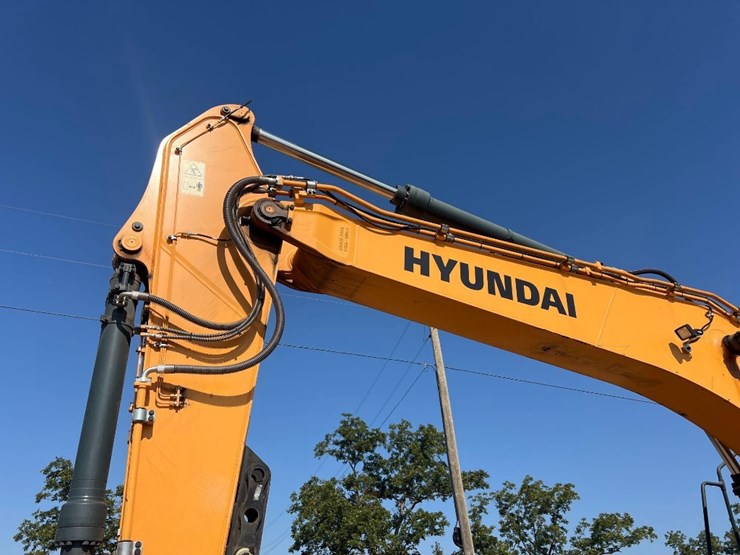 hyundai-hx235-lcr-image-16