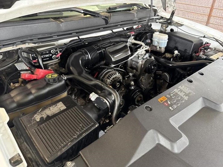2012-chevrolet-silverado-1500-image-11