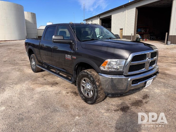2018-dodge-ram-2500-image-1