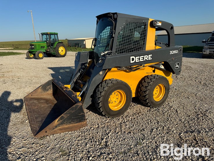2011-deere-326d-image-1