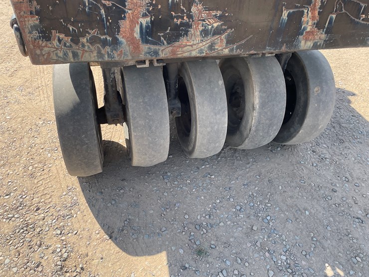 #2018-•-bros-rubber-tire-roller-image-9