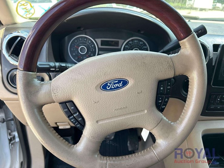 2006-ford-explorer-image-12