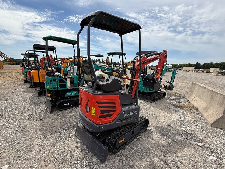 #220-•-#26485-•-unused-cfg-mx15rx-mini-excavator-image-4