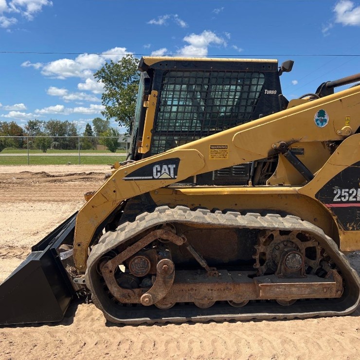 2006 CATERPILLAR 252B