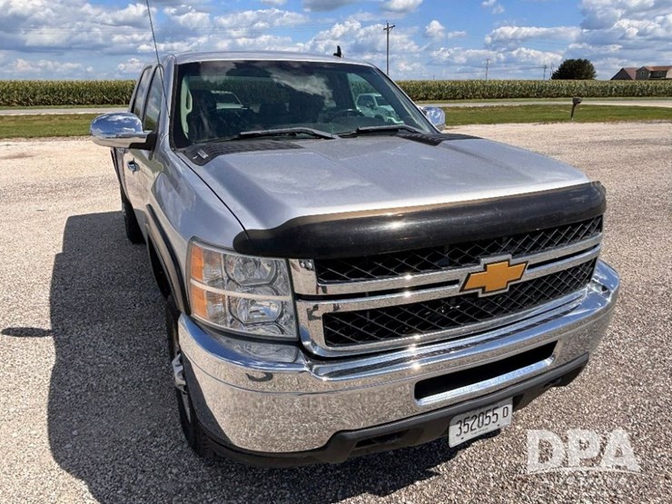 2014-chevrolet-2500hd-image-3