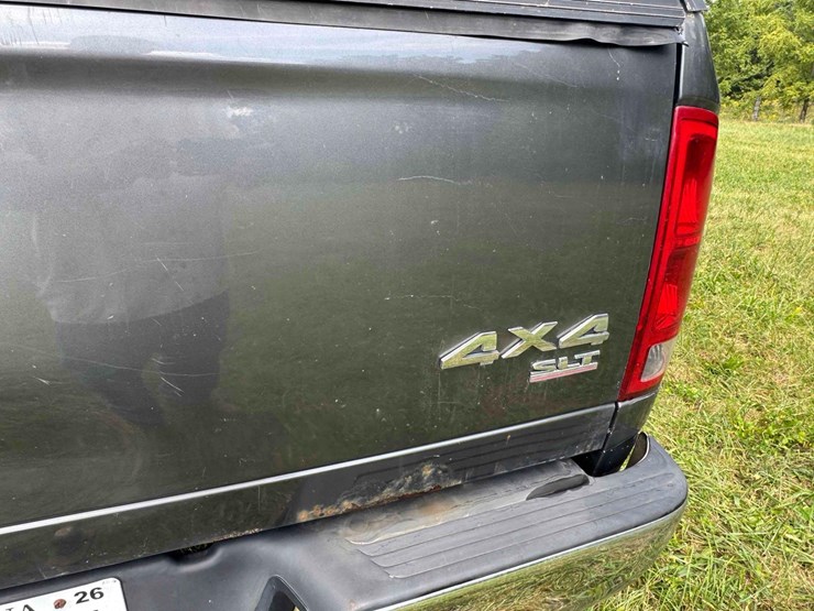 2004-dodge-1500-image-20