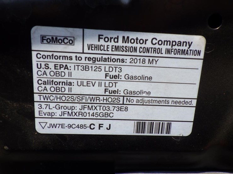 2018-ford-explorer-image-12