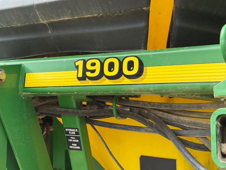 john-deere-1900-image-10