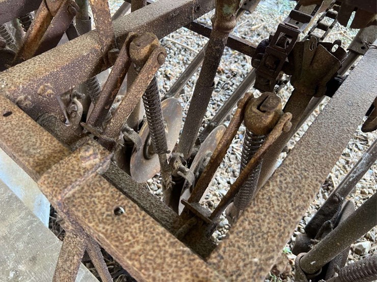 oliver-superior-8ft-grain-drill-image-51