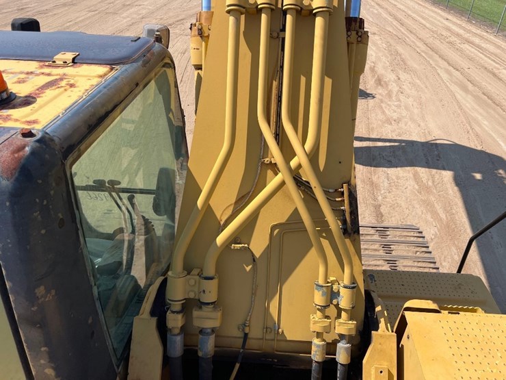 2007-caterpillar-330dl-image-33