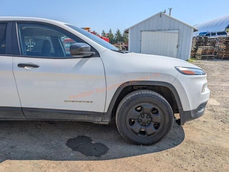 2017-jeep-cherokee-image-15