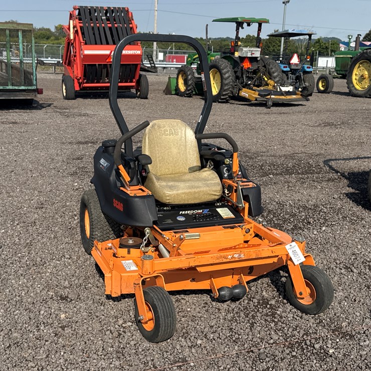 #30 • SCAG FREEDOM Z ZERO TURN LAWN MOWER