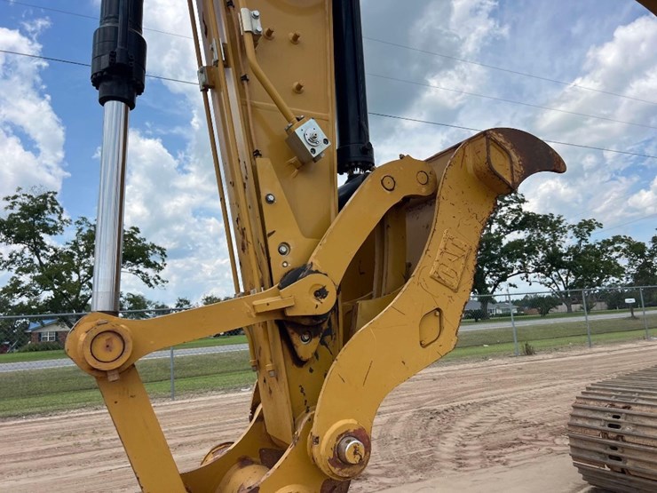 2022-caterpillar-317-image-12