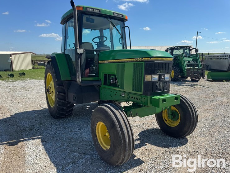 1995-john-deere-7200-image-3